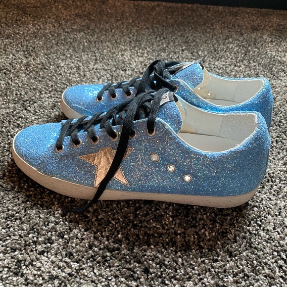 NEW Golden Goose Superstars - Picture 4 of 7